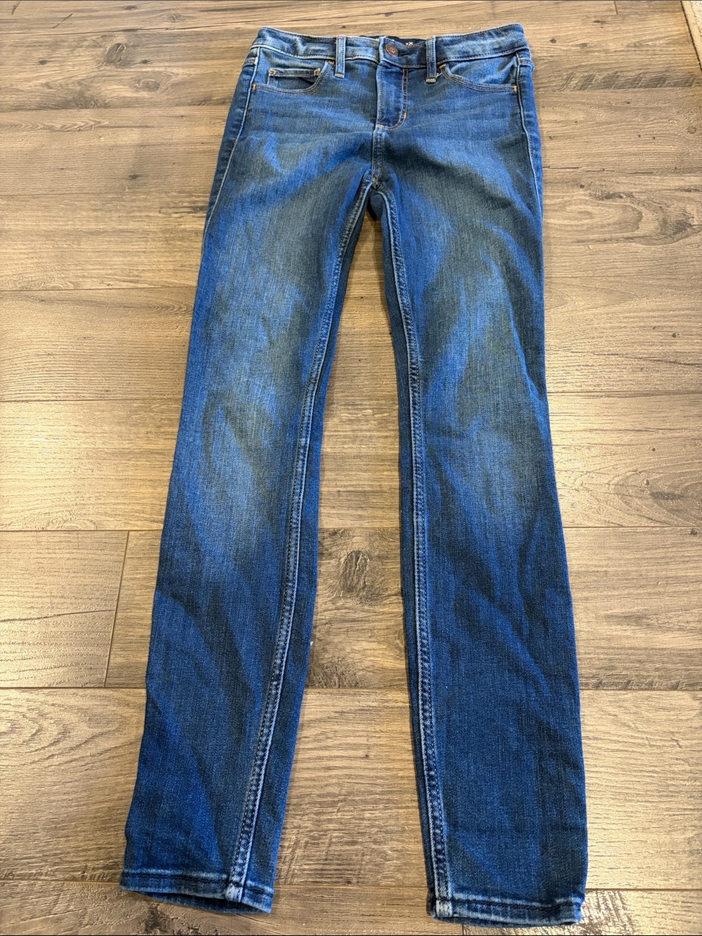 Hollister mid rise super skinny jeans